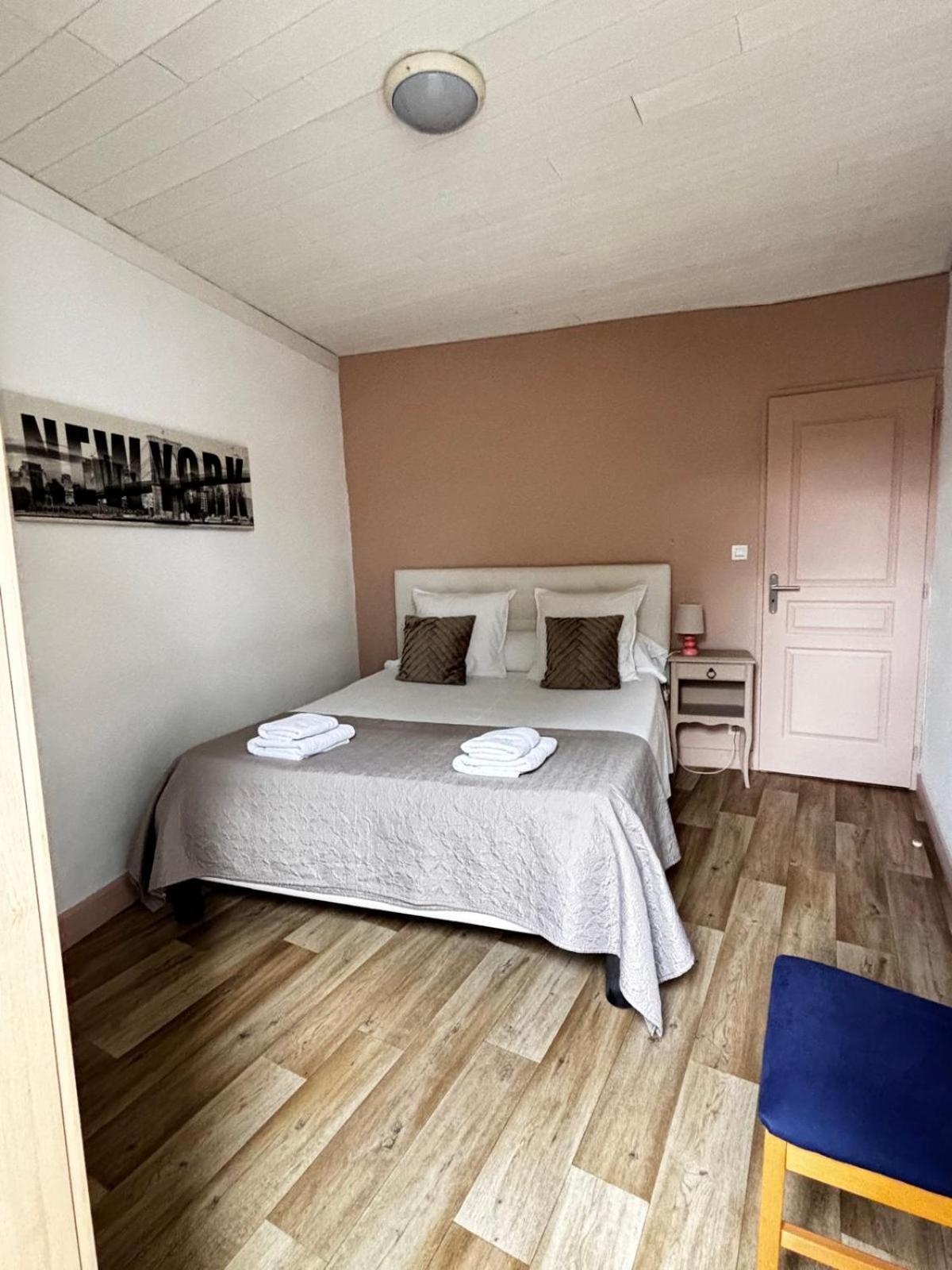 Chez Lucia Appartement Climatise Périgueux Екстериор снимка