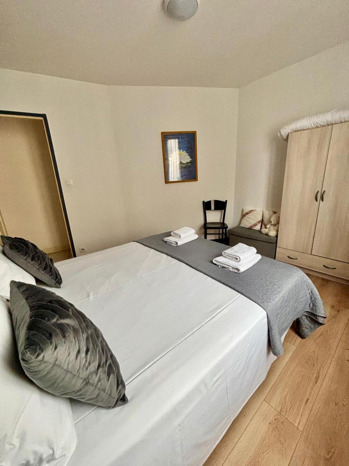 Chez Lucia Appartement Climatise Périgueux Екстериор снимка