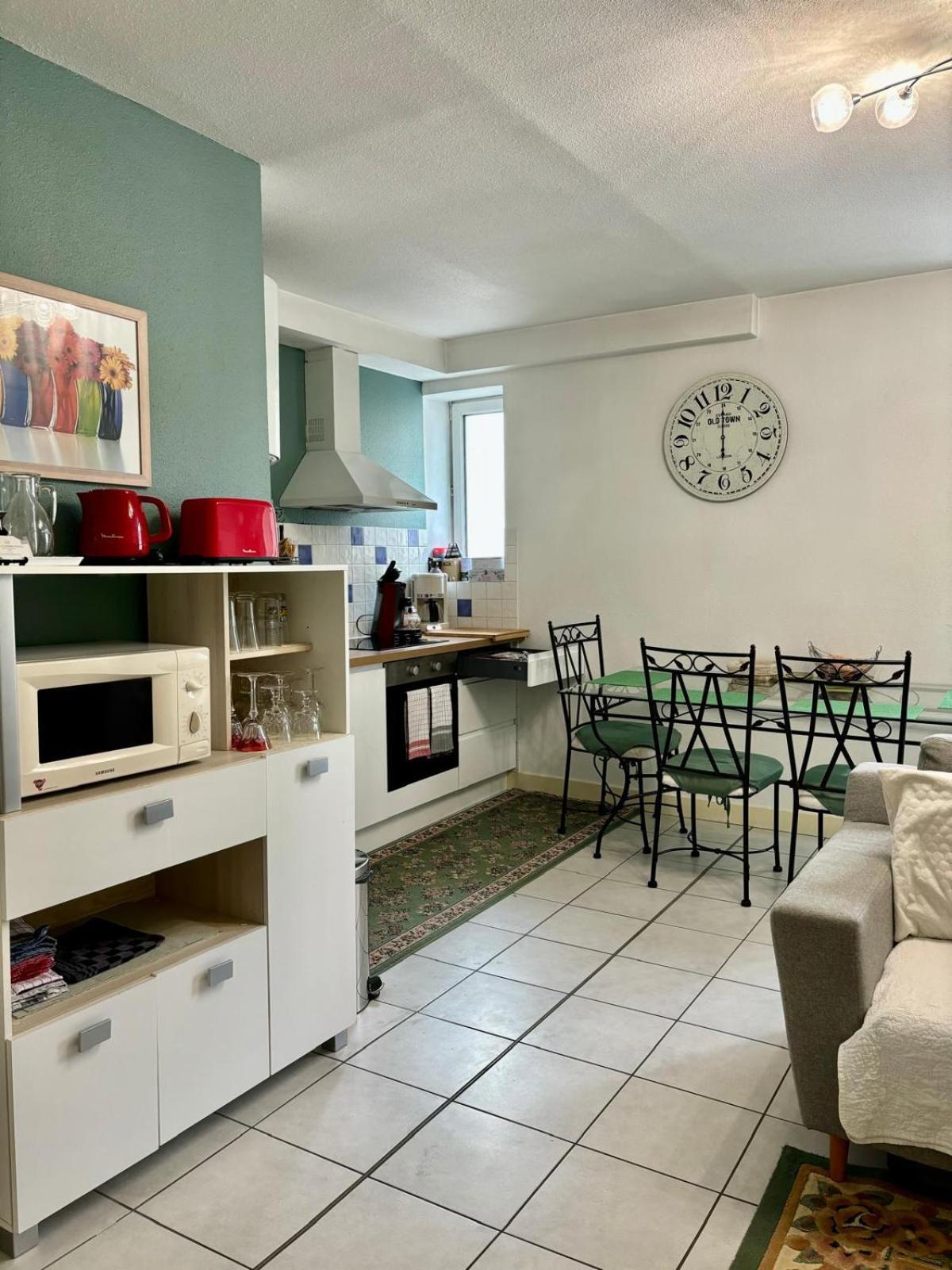 Chez Lucia Appartement Climatise Périgueux Екстериор снимка